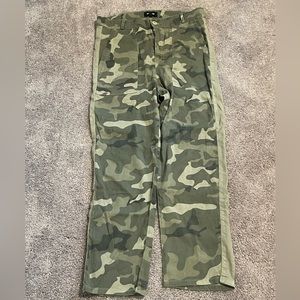 Monrow Camo Pants